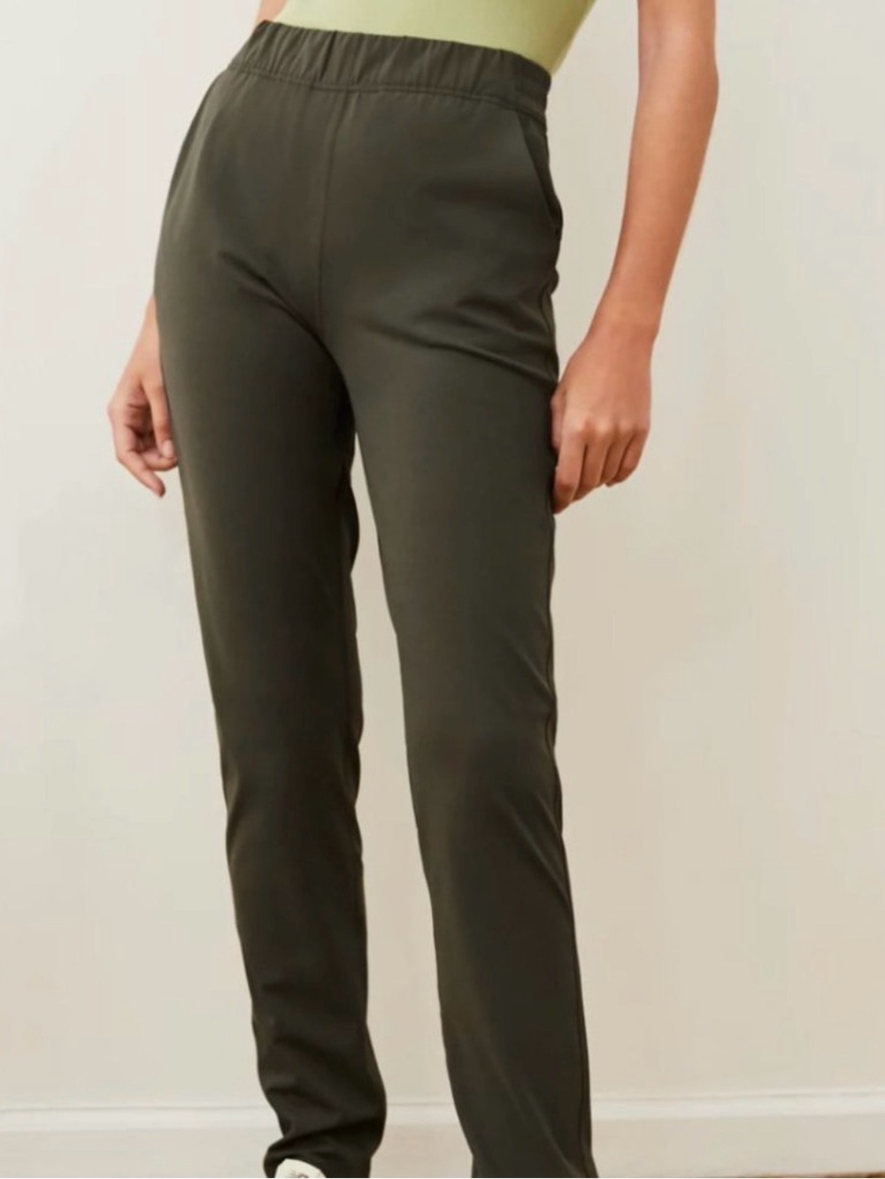 Aritzia The Group by Babaton Weekender Pant High-waisted pull-on pants